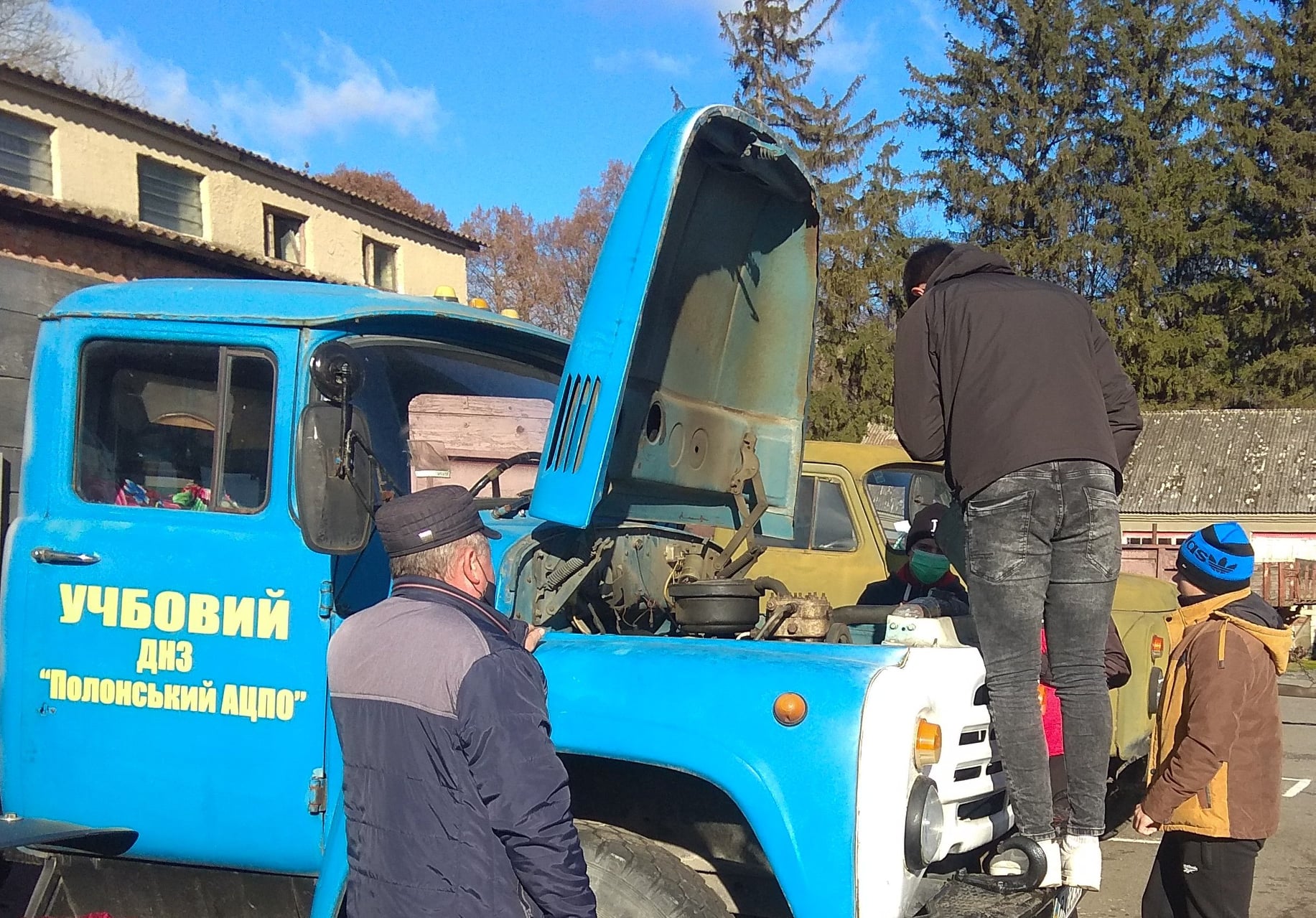 «Полонський агропромисловий центр професійної освіти»
