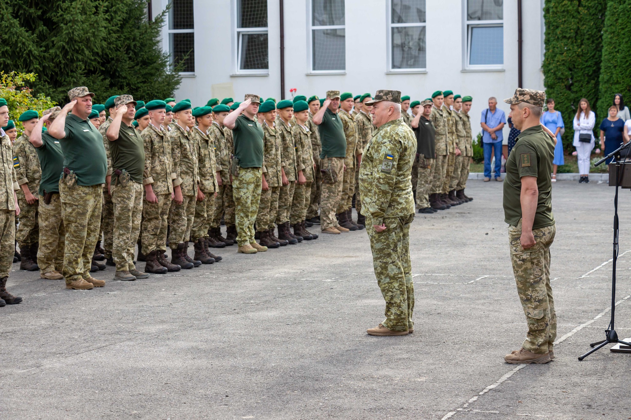 200 кадетів-прикордонників розпочали навчальний рік на Хмельниччині